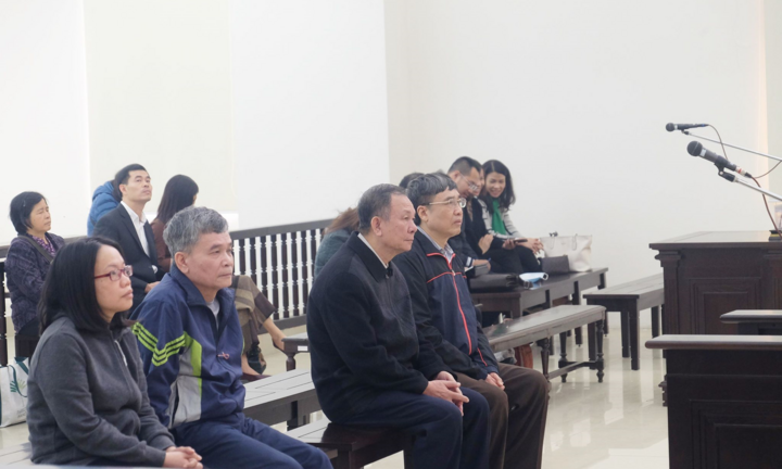 Cựu Thứ trưởng Lê Bạch Hồng được giảm án